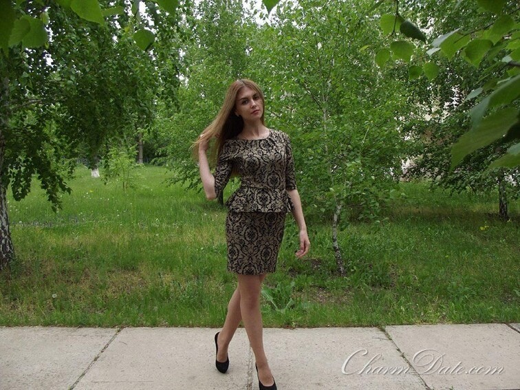 Anna Profile image 2