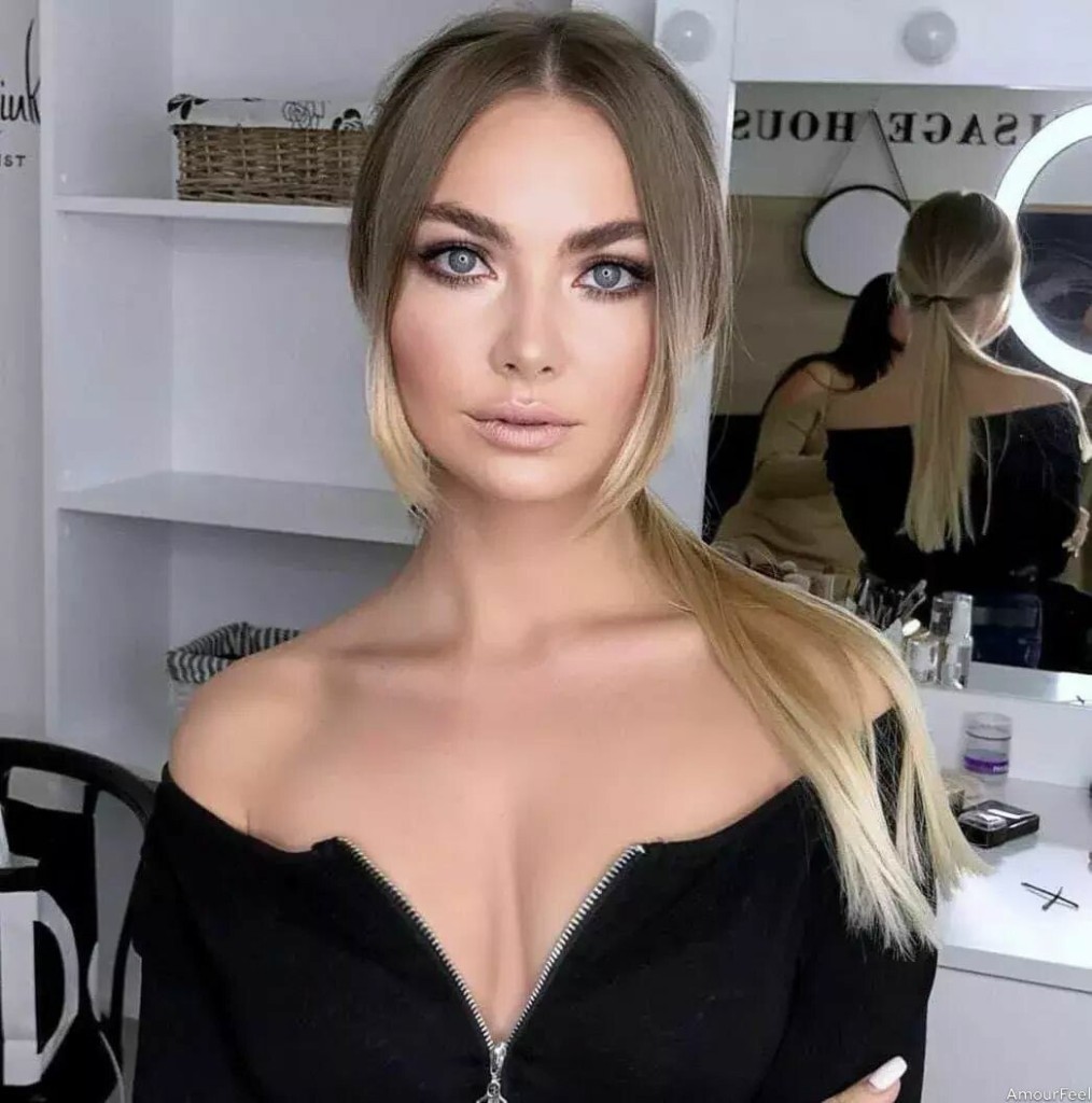 Yuliia Profile image 2