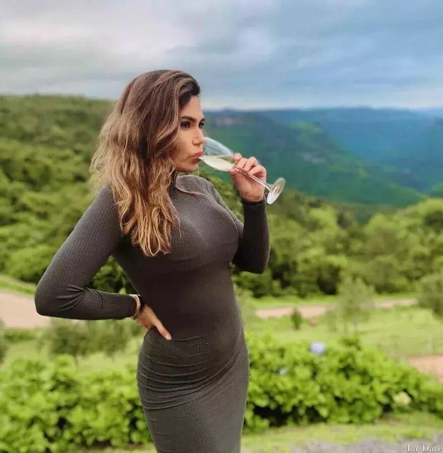 Alejandra Profile image 6