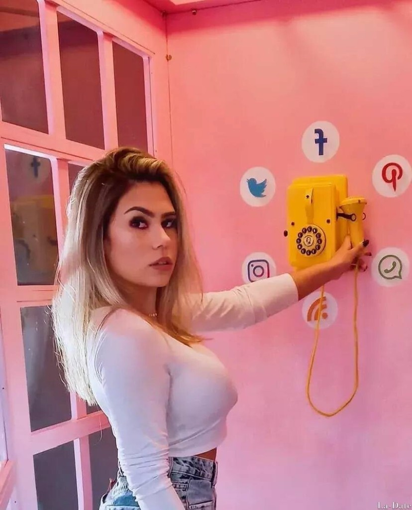 Alejandra Profile image 5