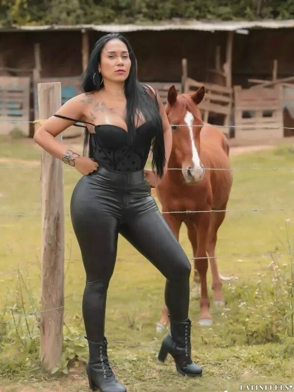 Carola Profile image 5