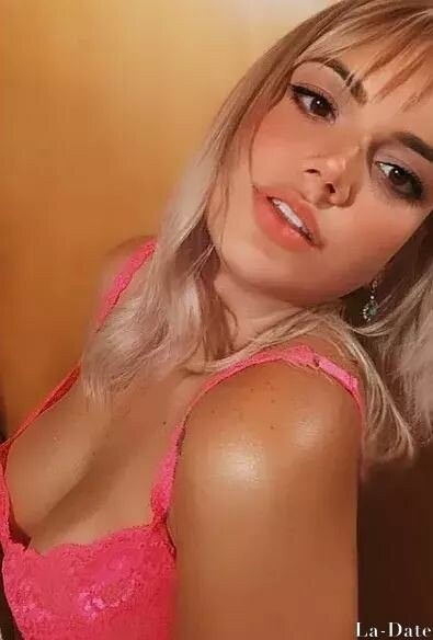 Vanessa Profile image 2