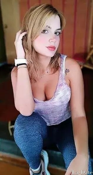 Vanessa Profile image 4