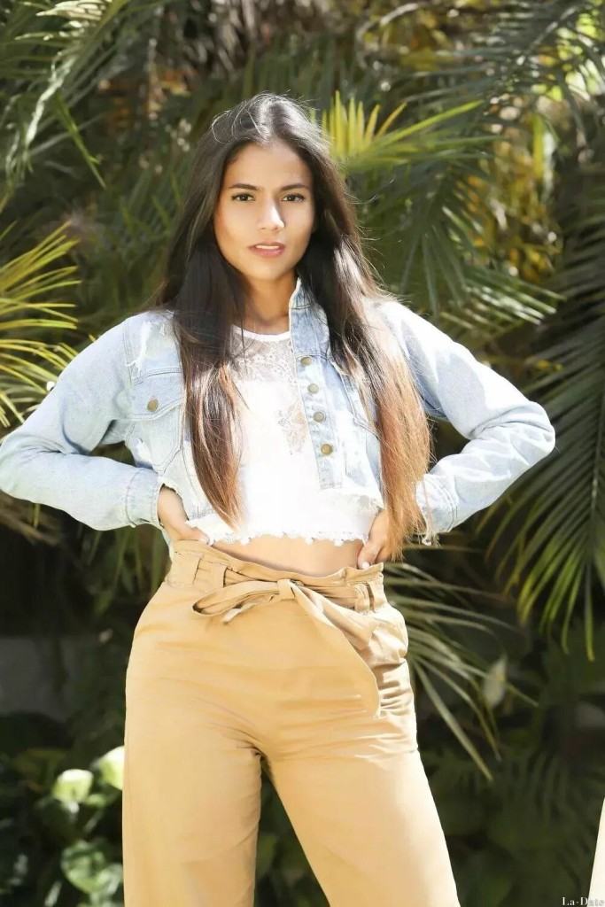 Alejandra Profile image 4