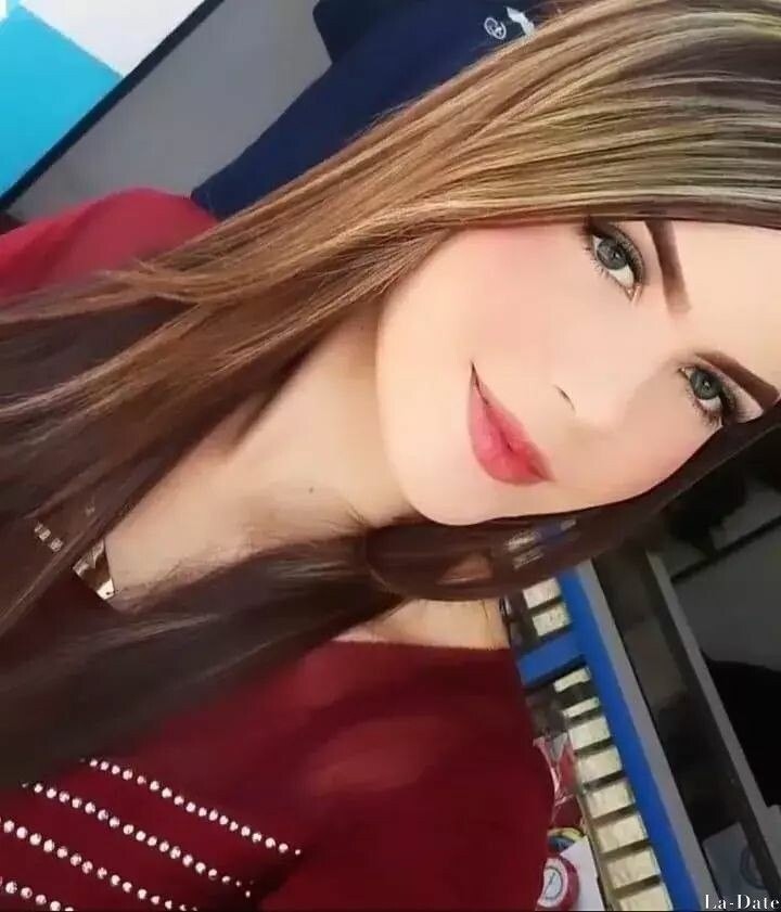 Karina Profile image 6