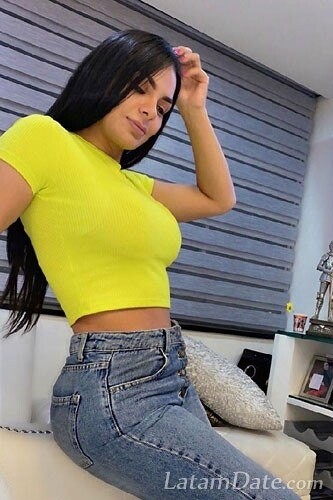 Oriana Profile image 2