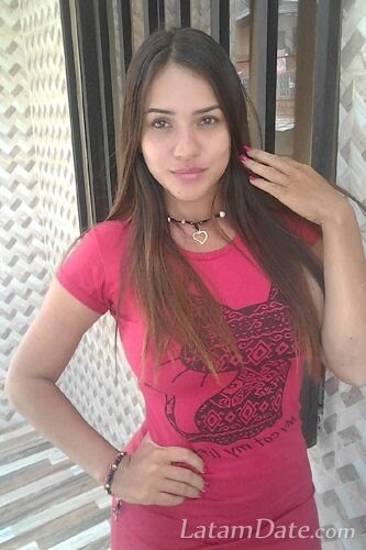 Fernanda Profile image 2