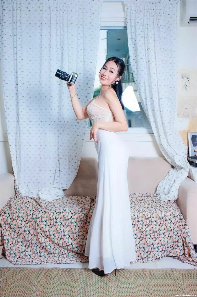 Alice Profile image 5