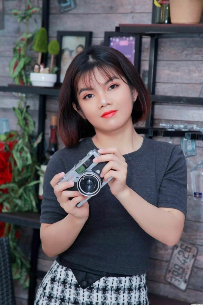 Elisa Profile image 5