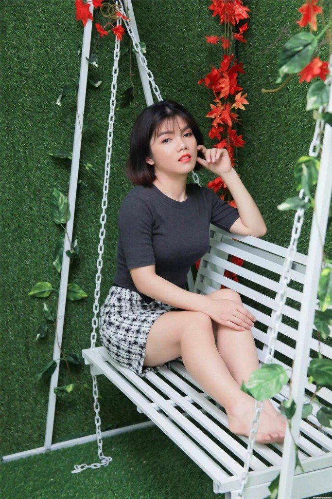 Elisa Profile image 3