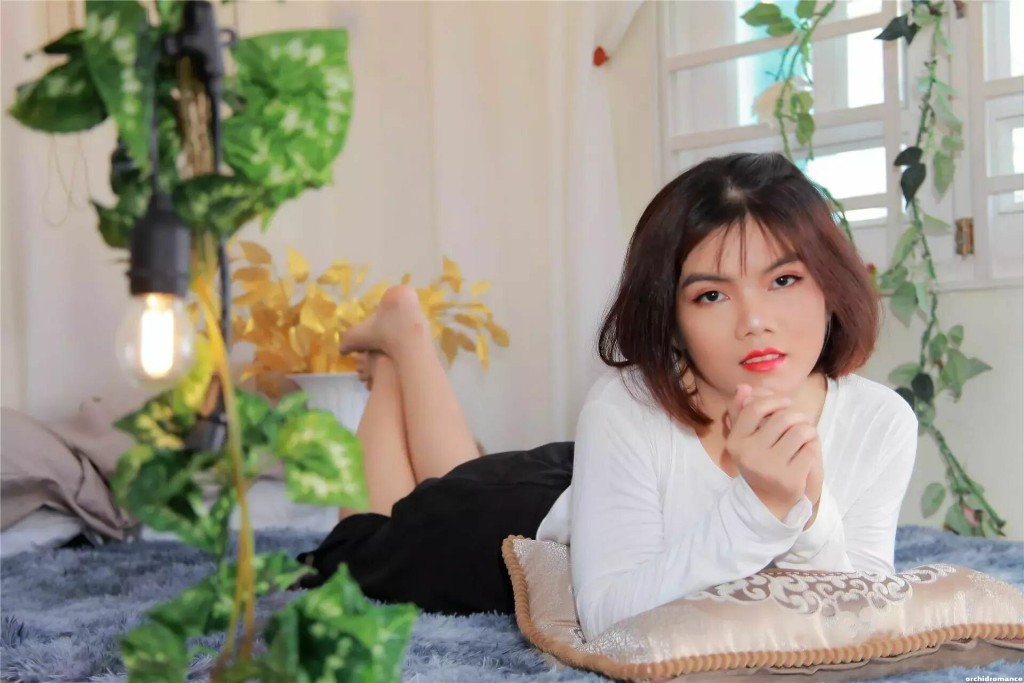 Elisa Profile image 6