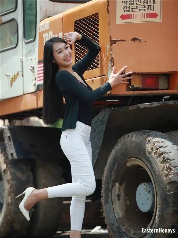 Myza Profile image 1