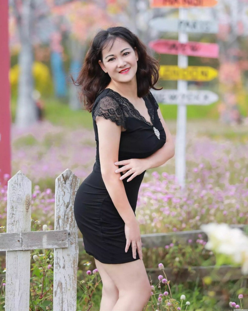 Thi Hoa Profile image 3