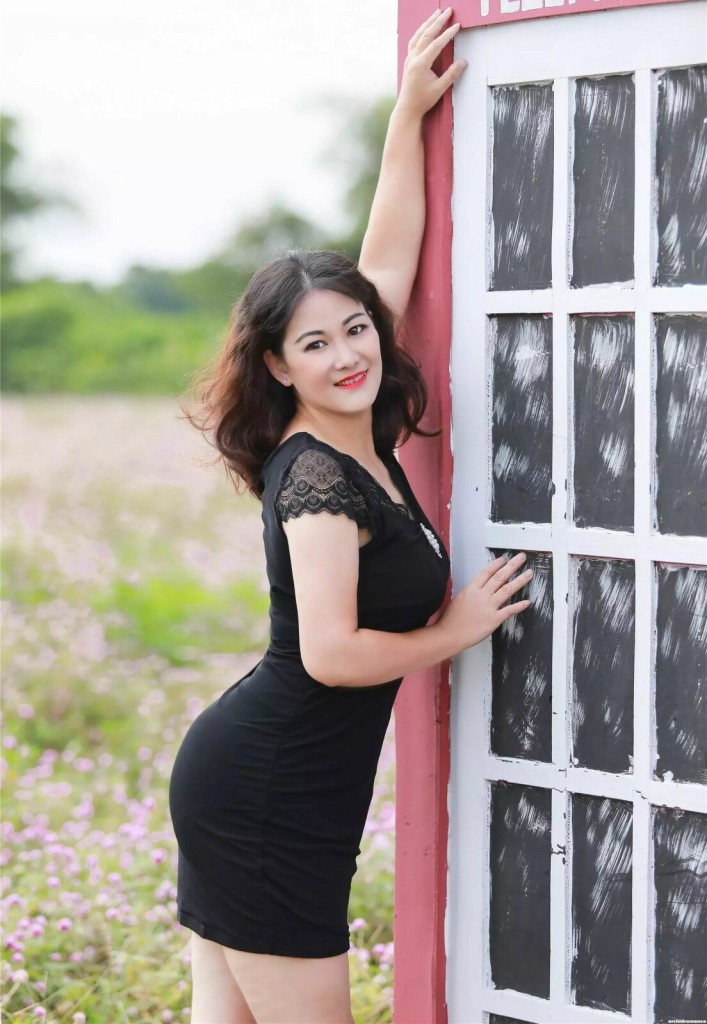 Thi Hoa Profile image 2