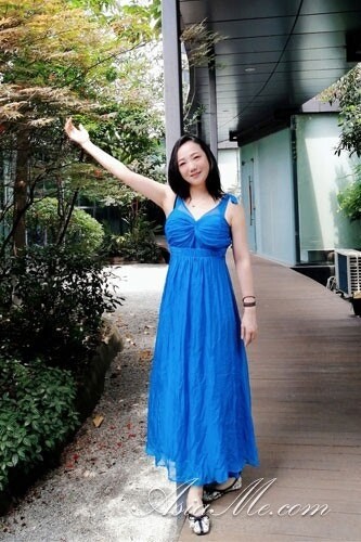 Helen Profile image 2