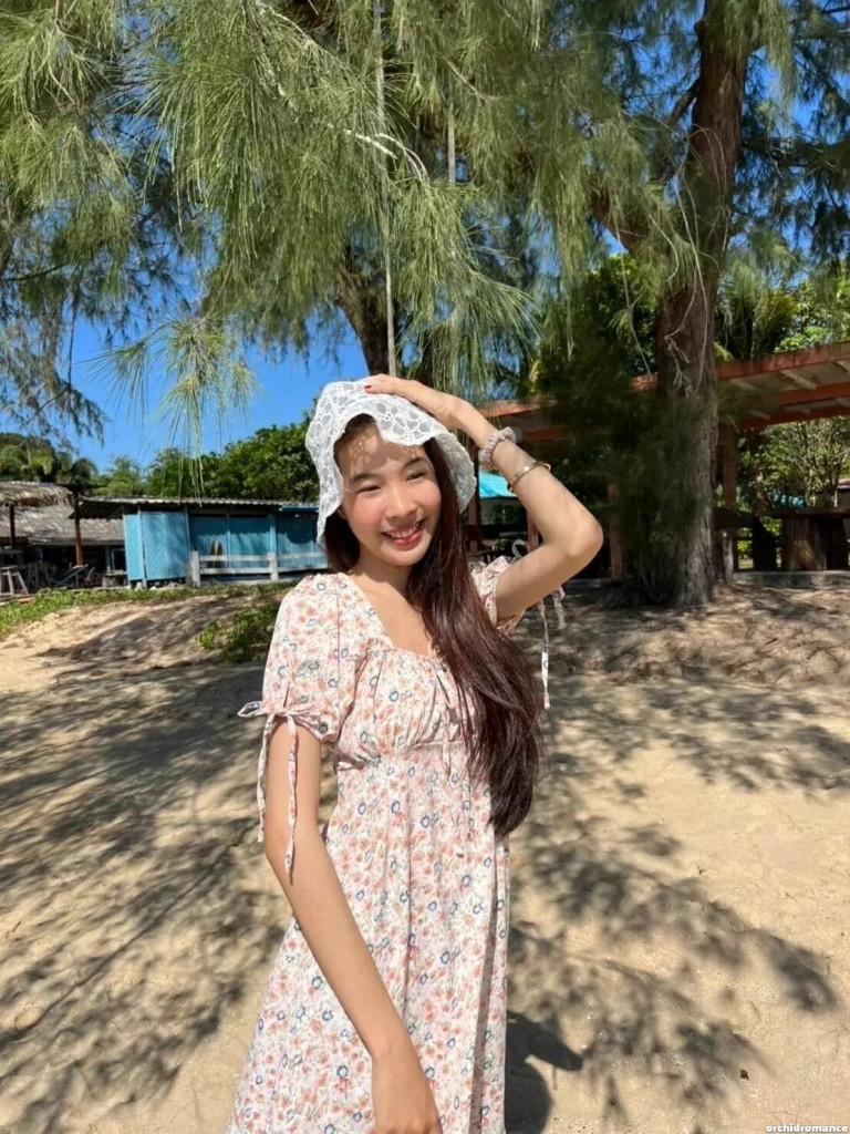 Natcha Profile image 1