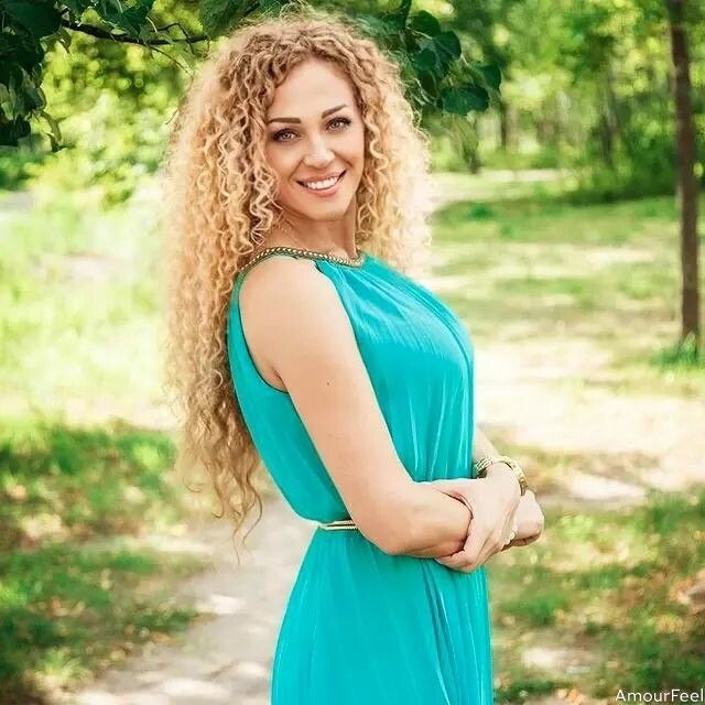 Julia Profile image 4