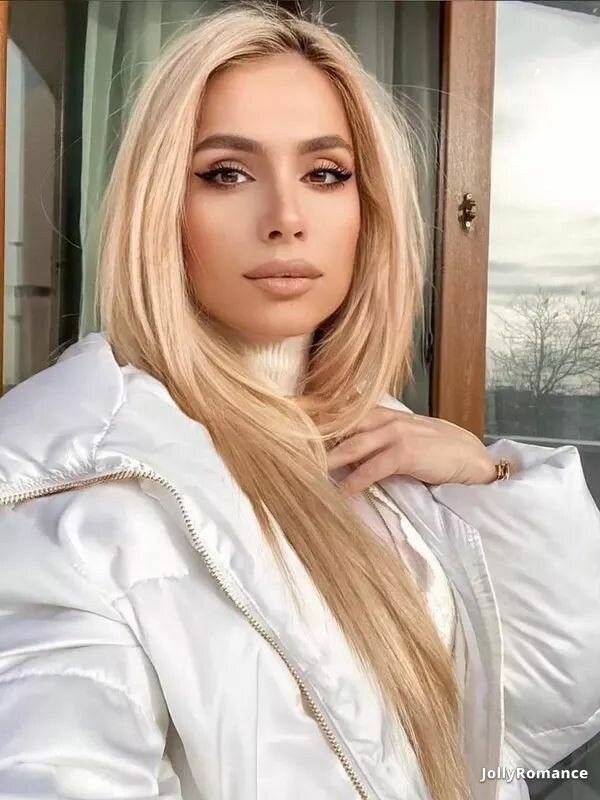 GlamourGirl37 Profile image 2