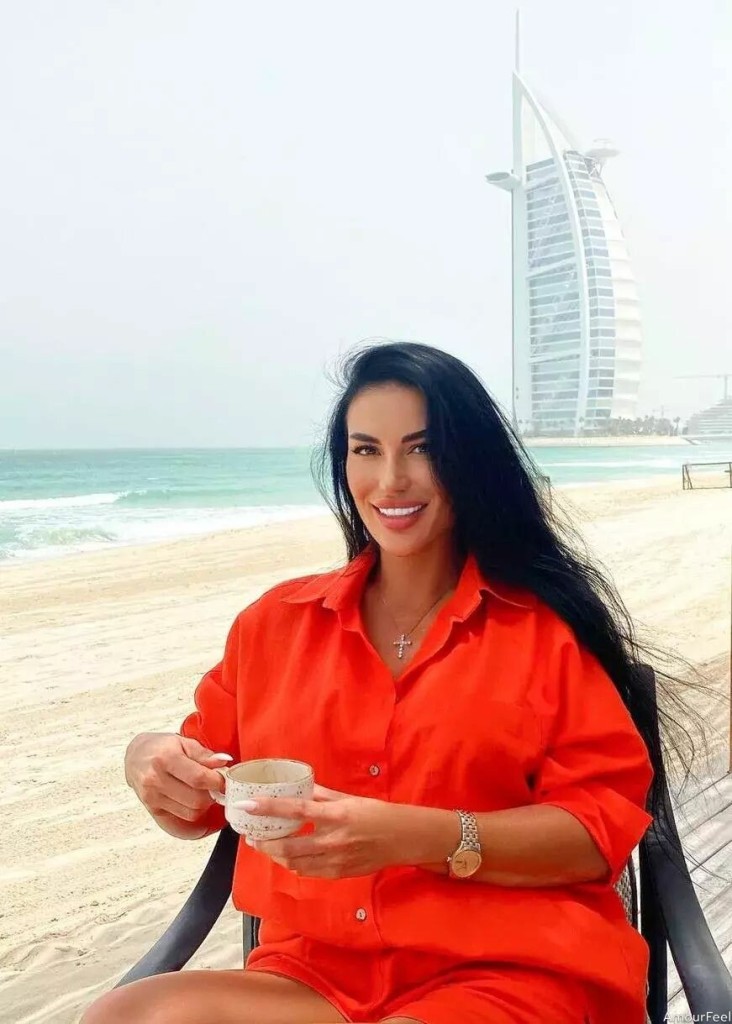 Iulia Maria Profile image 4