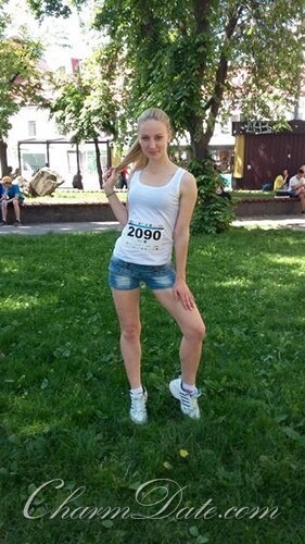 Julia Profile image 1