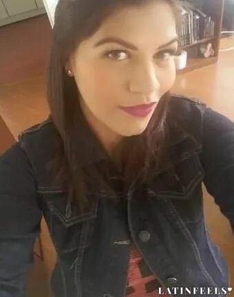 Estefania Profile image 3