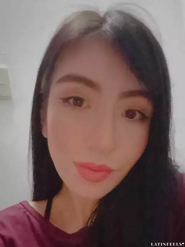 Laura Profile image 1