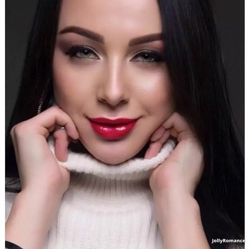 Julia Profile image 4