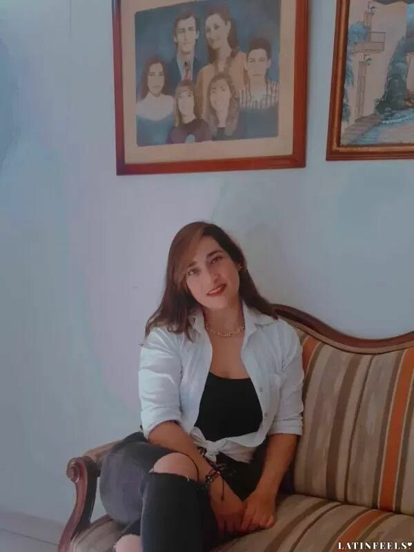 Milena Profile image 1