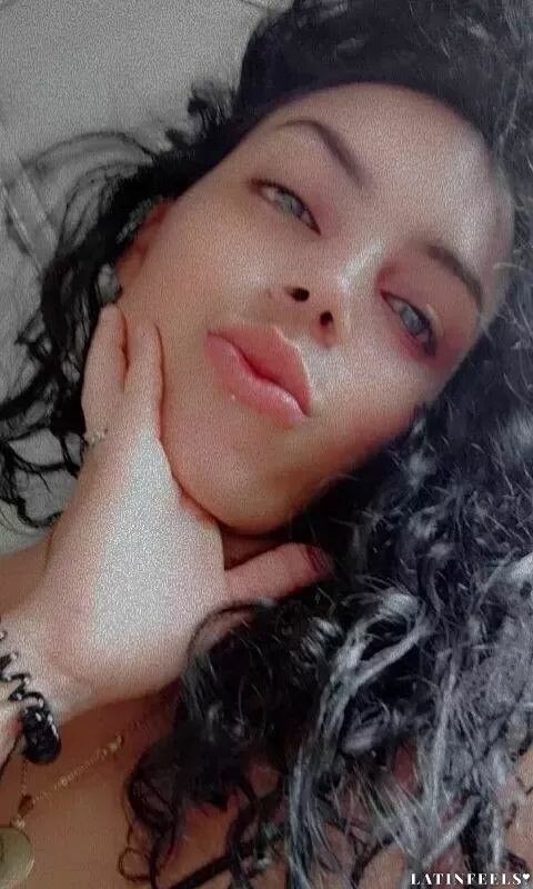 Vanessa Profile image 5