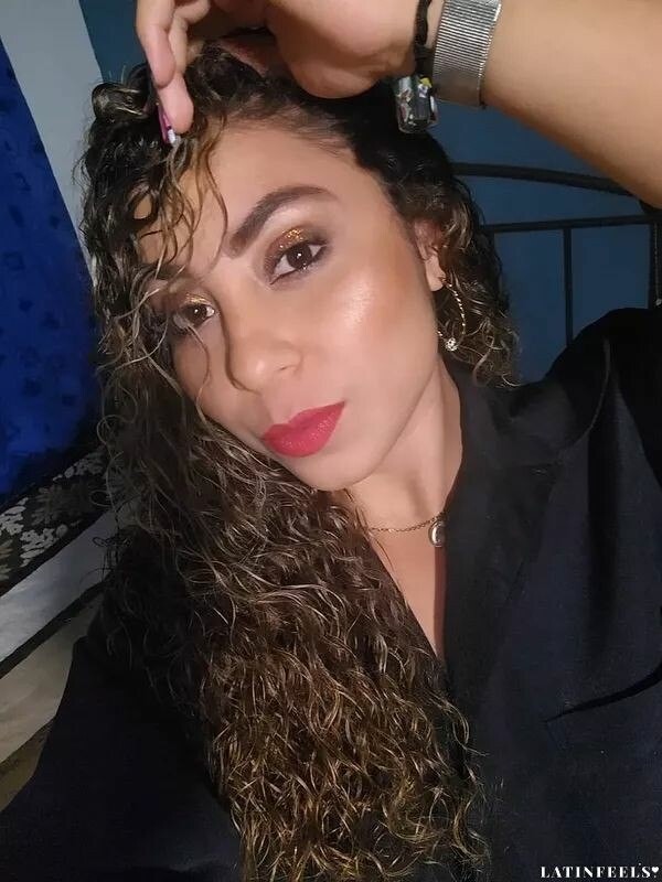 Camila Profile image 3