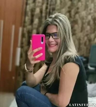 Paula Profile image 2