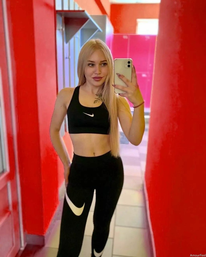 Valeria Profile image 6