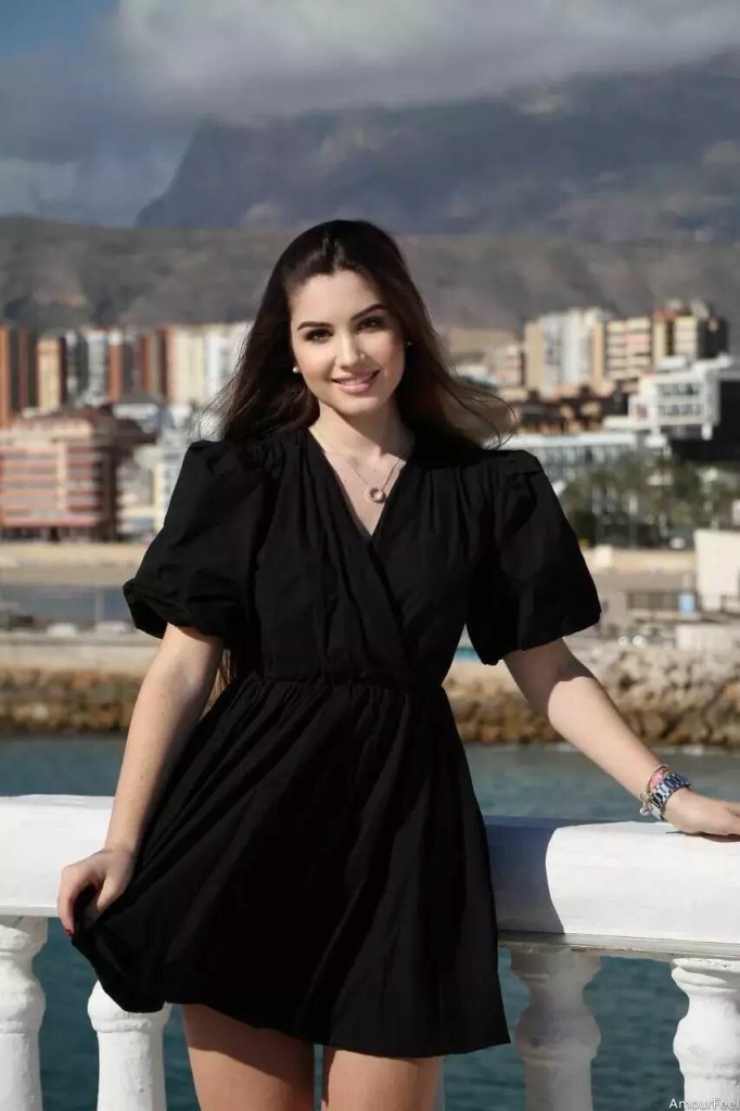 Yuliia Profile image 5