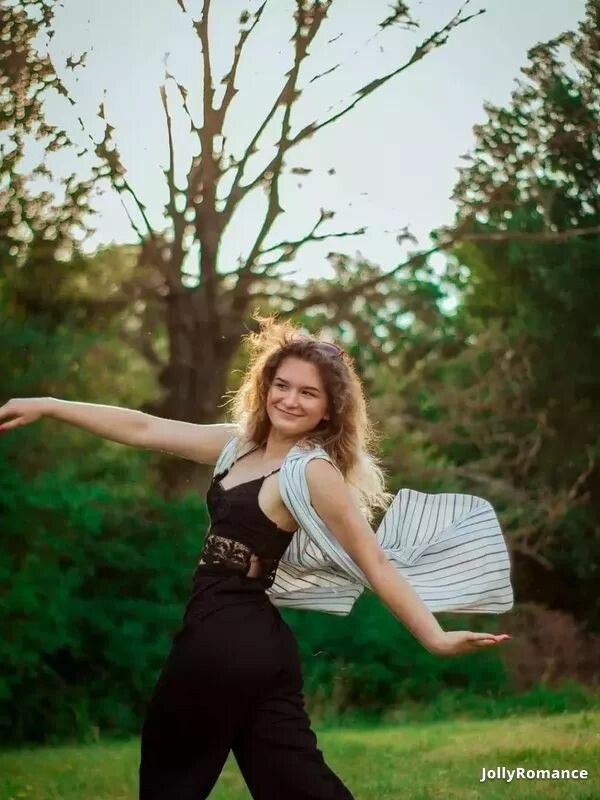 Tatiana Profile image 4