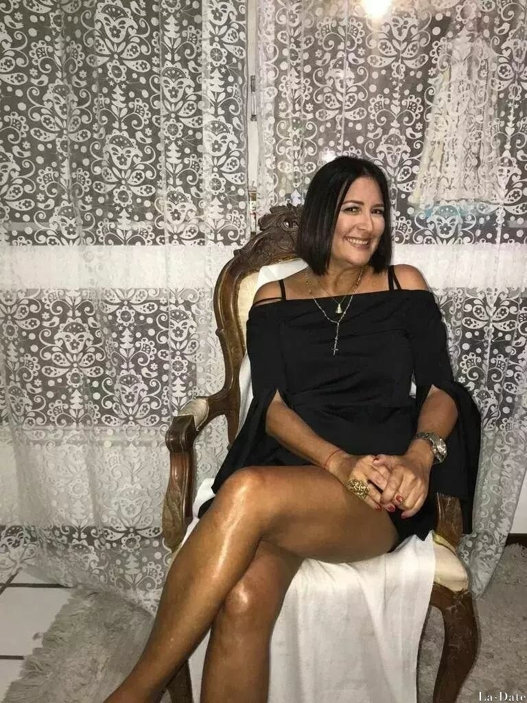 Olena Profile image 2