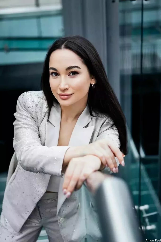 Yana Profile image 2