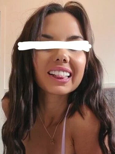 AmyTravels Profile image 2