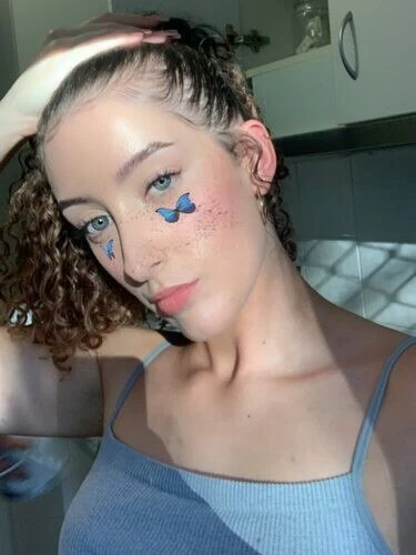 babygirl_sage Profile image 3