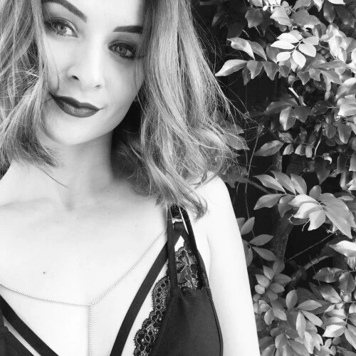AmeliaKitty Profile image 1