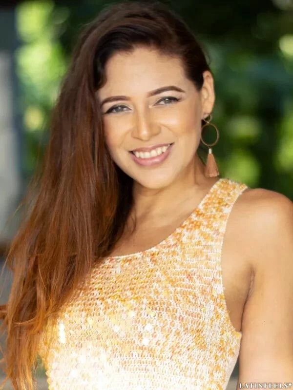 Nadia Profile image 1