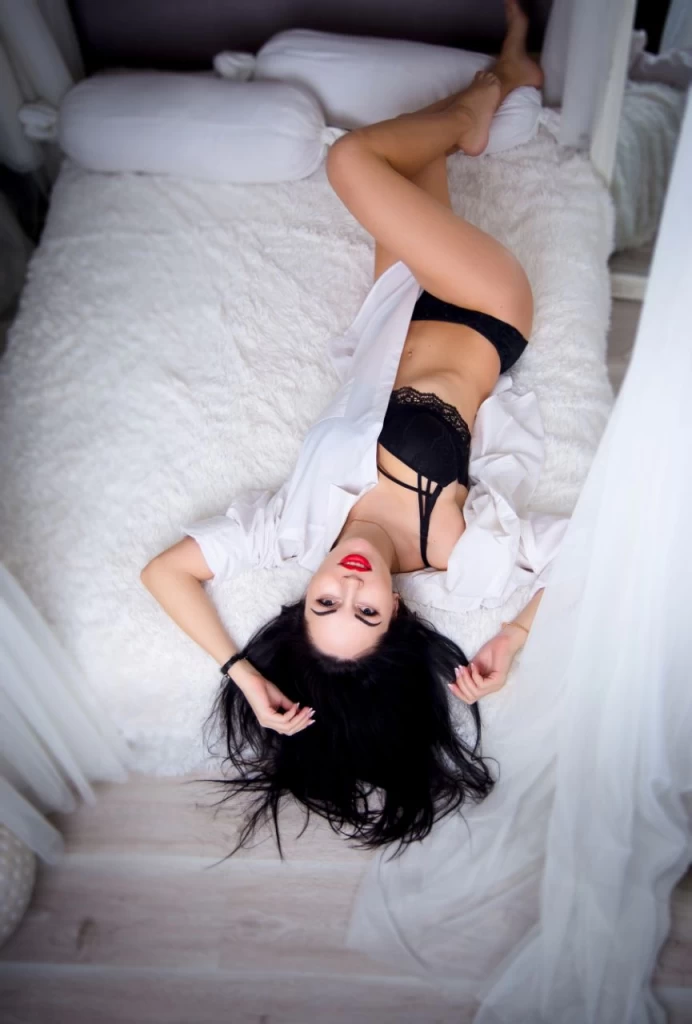 Oksana Profile image 13