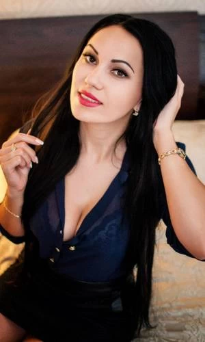 Oksana Profile image 19