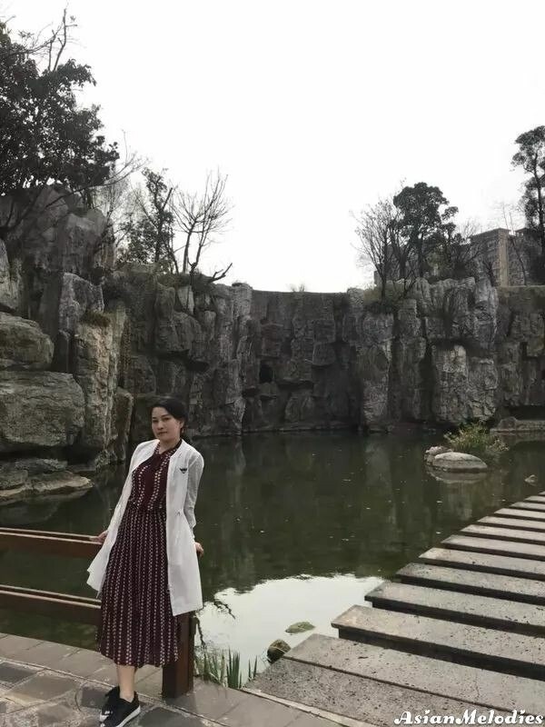 Alice Profile image 1