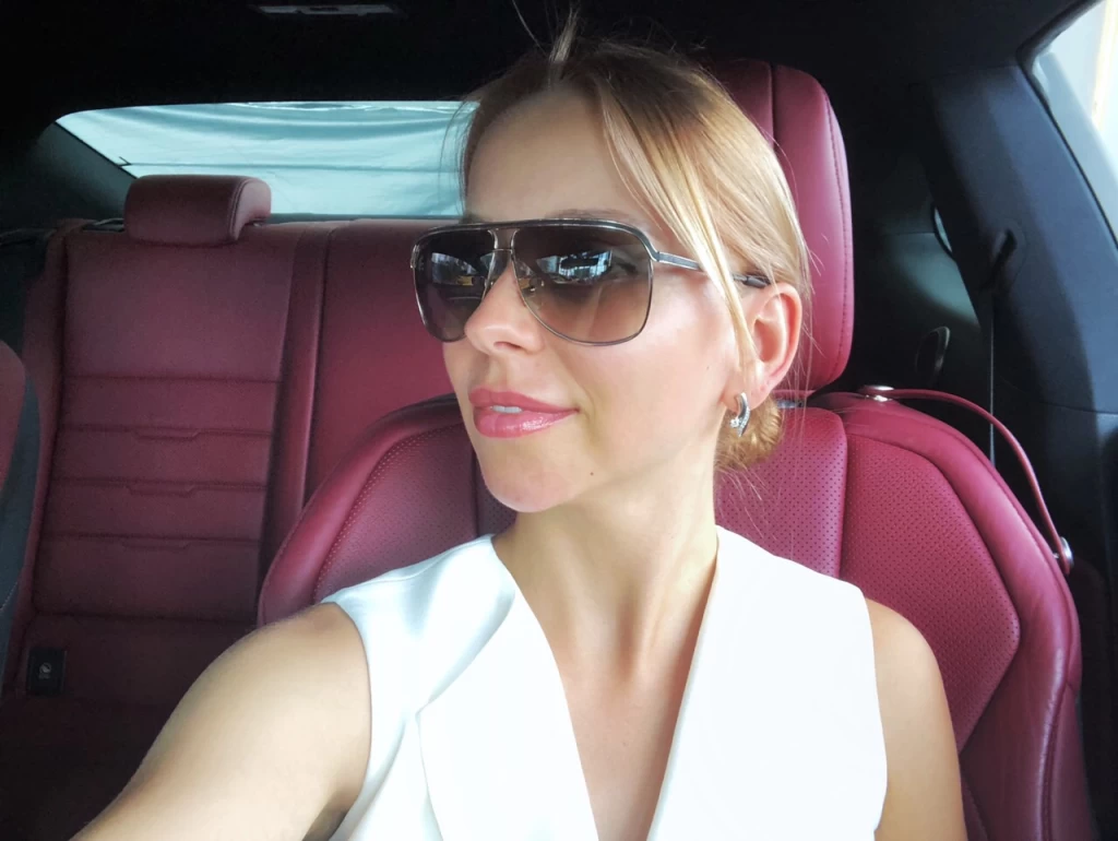 Victoria Profile image 6