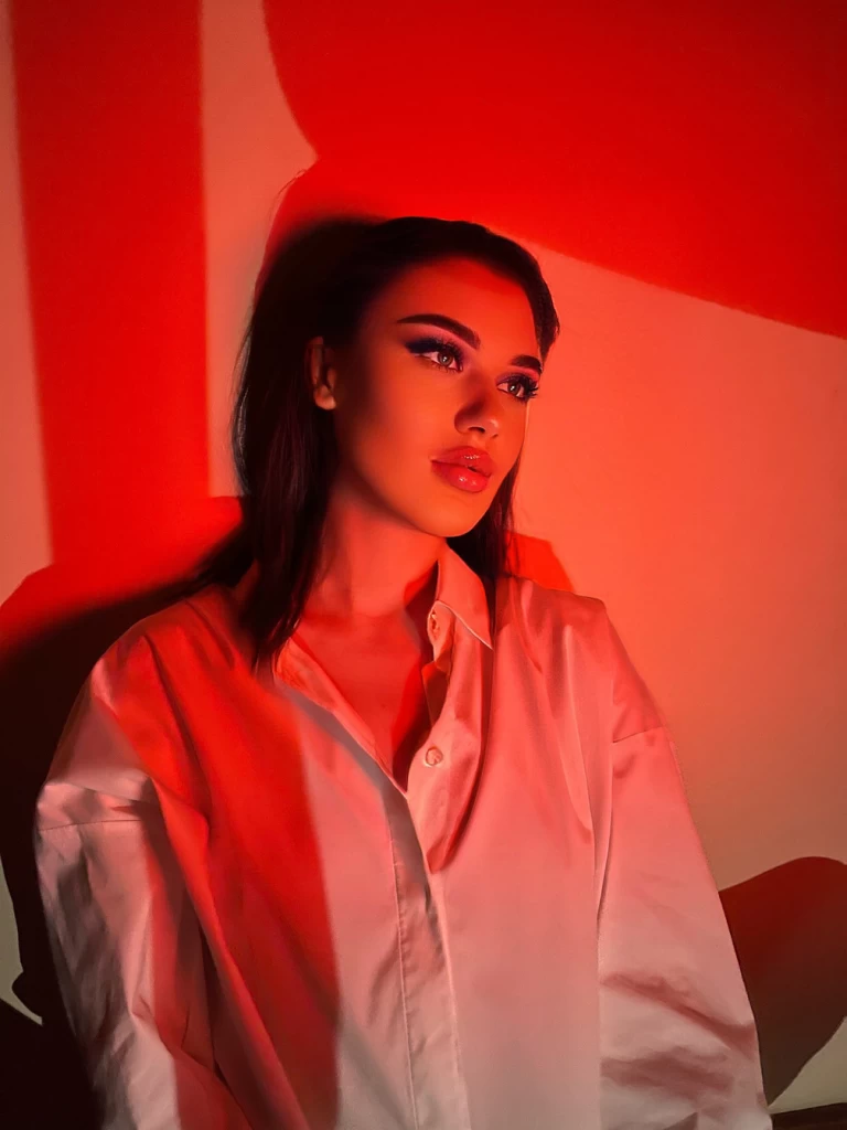 Alina Profile image 10