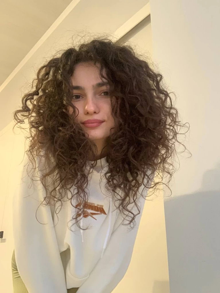 Yelyzaveta Profile image 1