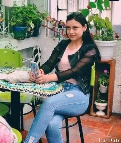 Alejandra Profile image 6