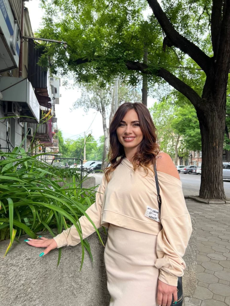 Iryna Profile image 7