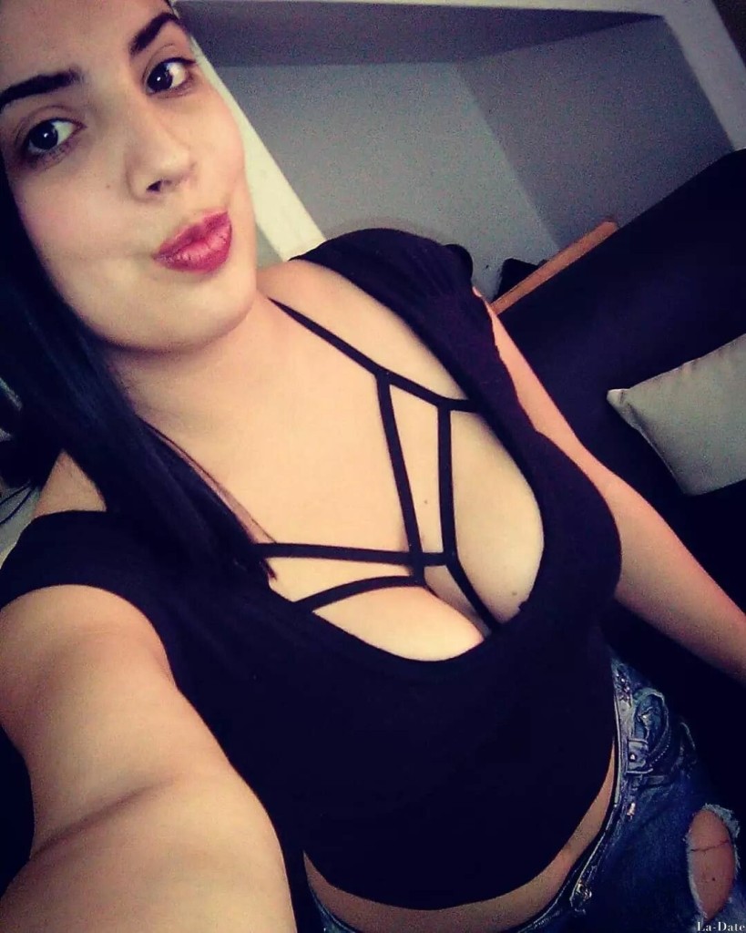 Yenifer Profile image 1