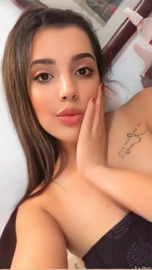 Yenifer Profile image 4